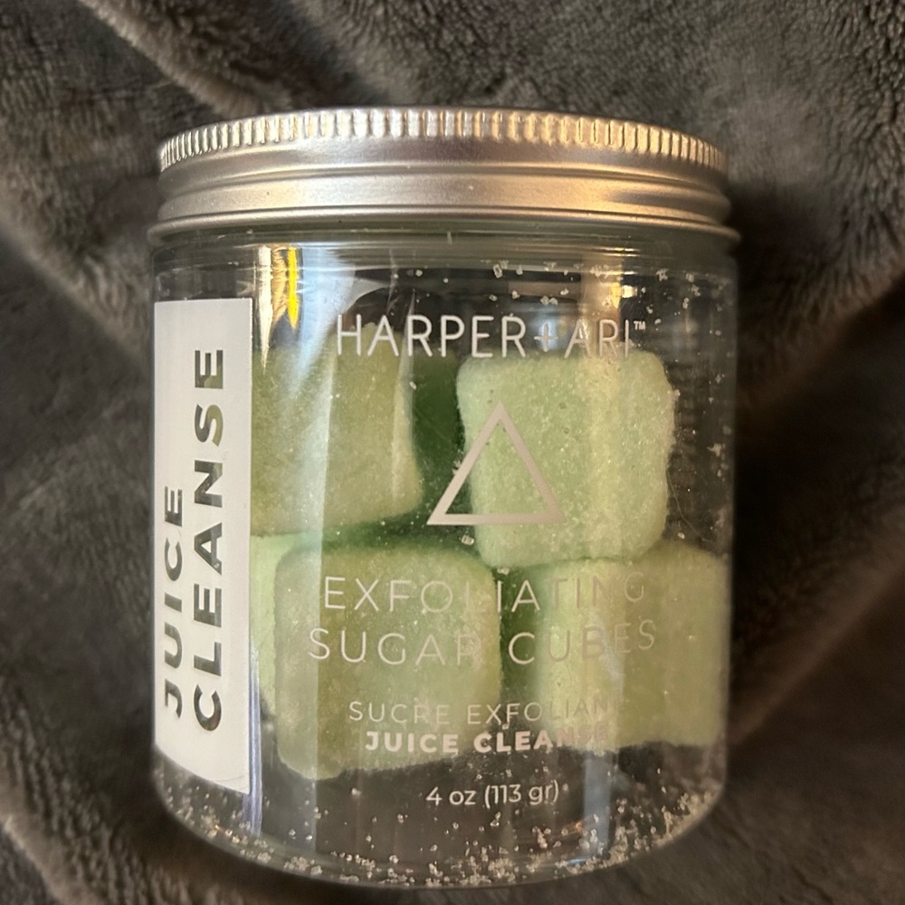 BNIB Juice Cleanse Exfoliating Sugar Cubes